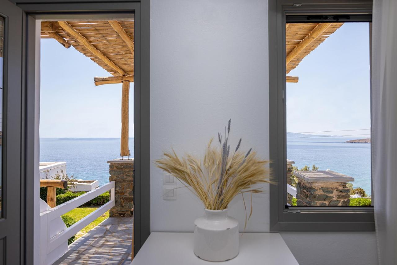Big Blue Suites & Apartments Kionia Extérieur photo