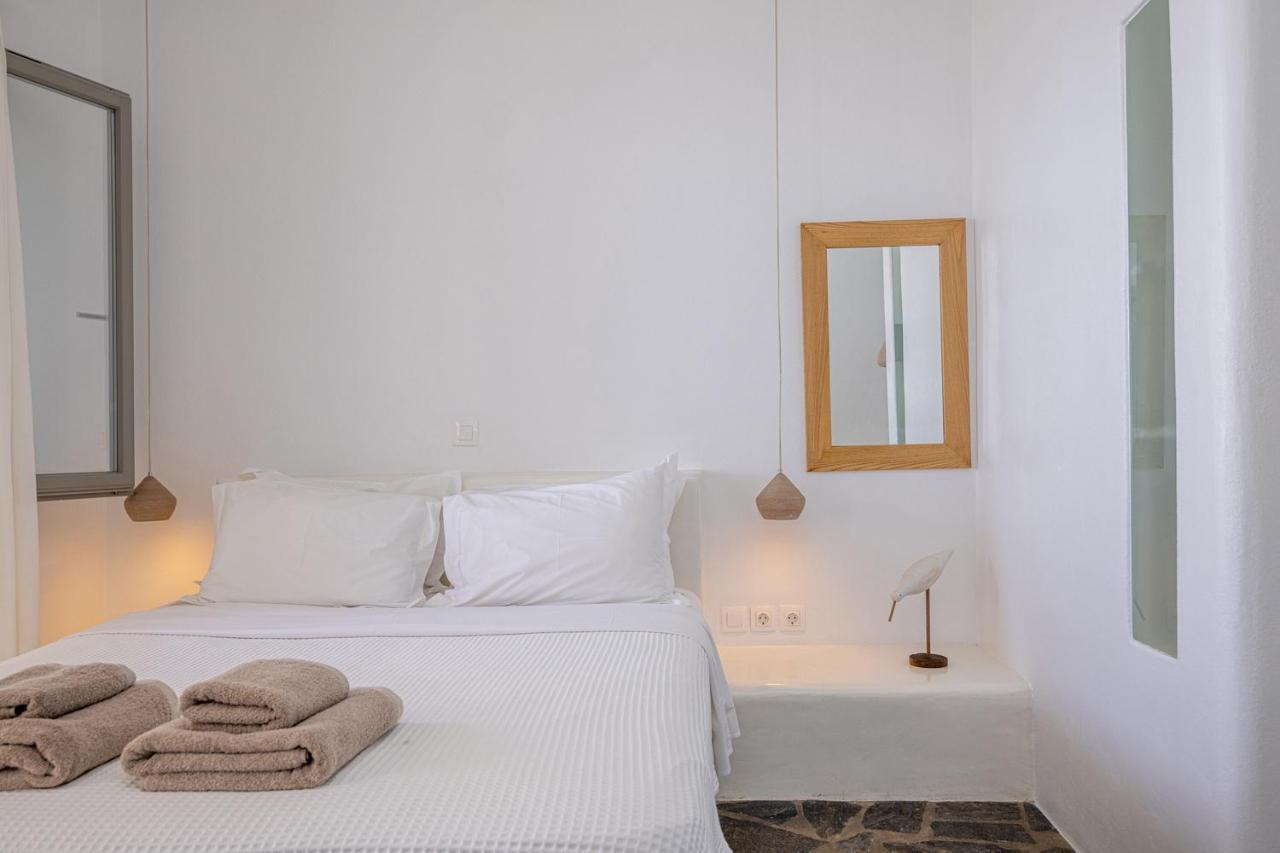 Big Blue Suites & Apartments Kionia Extérieur photo