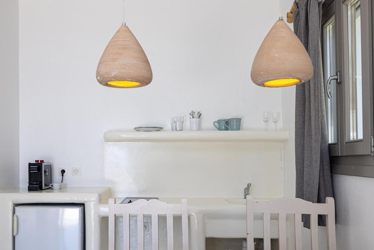 Big Blue Suites & Apartments Kionia Extérieur photo
