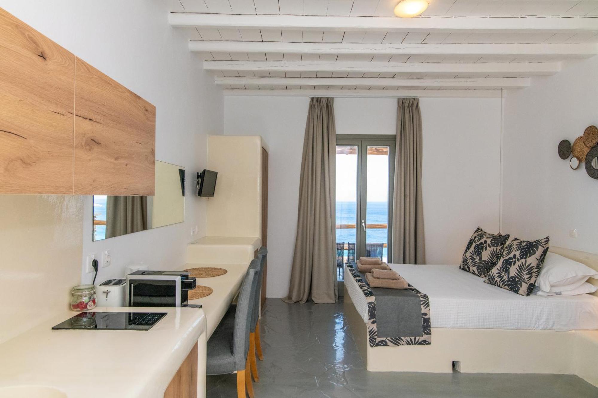 Big Blue Suites & Apartments Kionia Extérieur photo